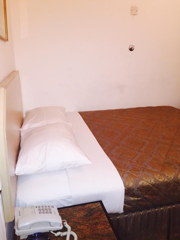 Gold Plaza Guest House Dubaï Chambre photo